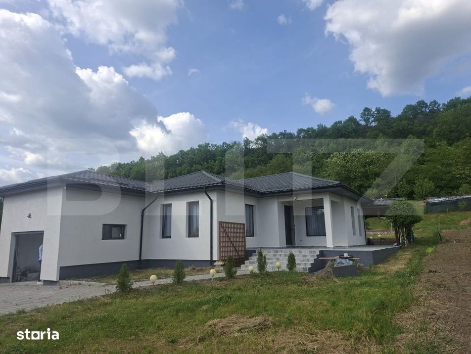 Casa de vanzare, 80 mp, zona Cerghid