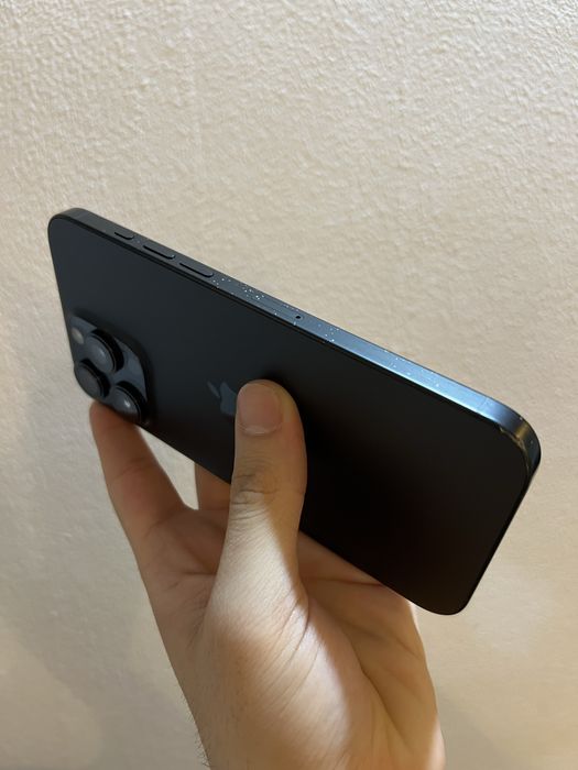 iPhone 16 Pro Max Black Titanium 256GB !