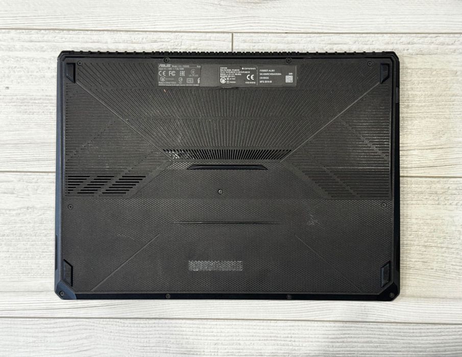 15.6 IPS 120hz /Ryzen 7 /GTX 1650 4GB/SSD /Asus TUF /RGB /MIL-STD-810G