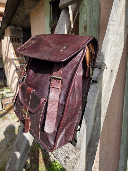 Кожена  раница за документи и лаптоп