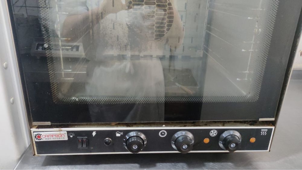 Продам духовку, духовой шкаф