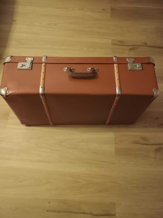 Valiza Geamantan Carton Vintage 1971