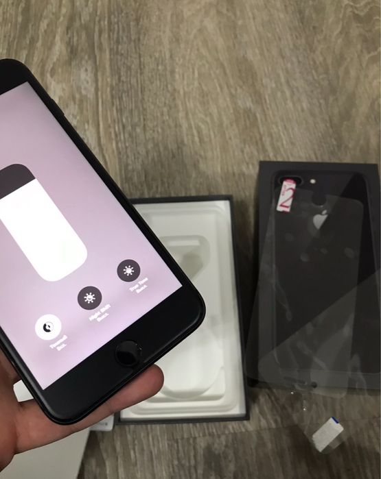 Айфон Iphone 8+ в отличном состоянии