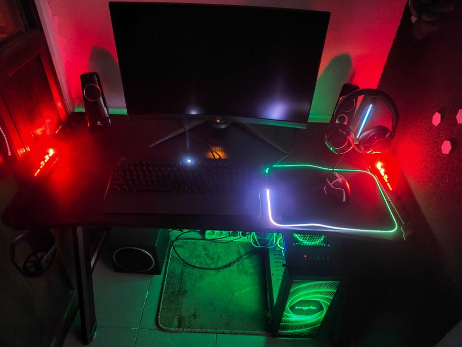 Setup Gaming Complet – PC + Monitor + Birou + Scaun + Periferice rtx 3060 ti , i5 10600k
