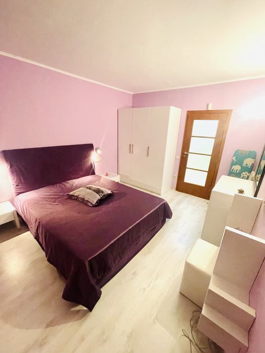 Дава се под наем Тристаен апартамент в к.к. Златни пясъци - 85 кв.м за 847.62 € - Снимка #1