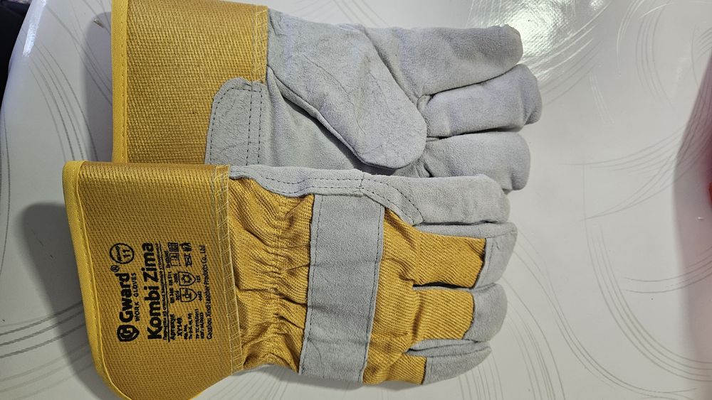 Перчатки перчатки