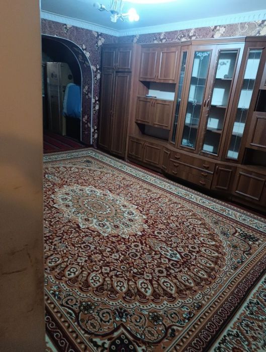 Сурочна аренда квартира бектемирский район фут.сити  3 хонали