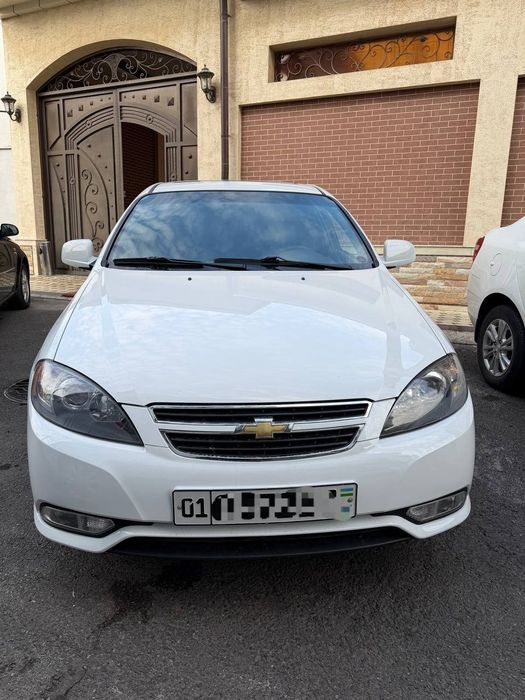 Jentra 3 avtomat  sotuvda