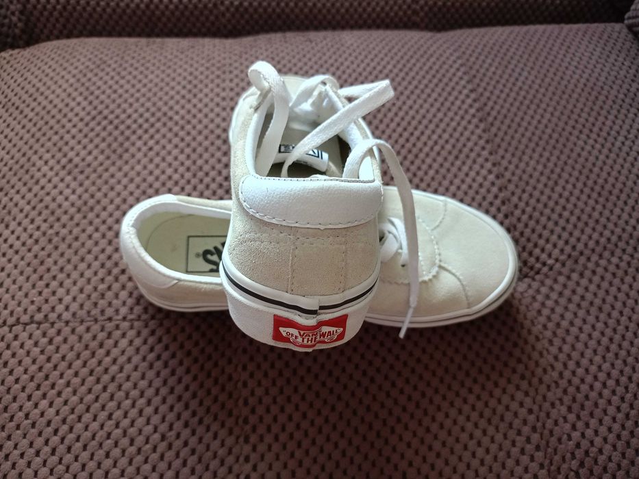 Дамски кецове Vans