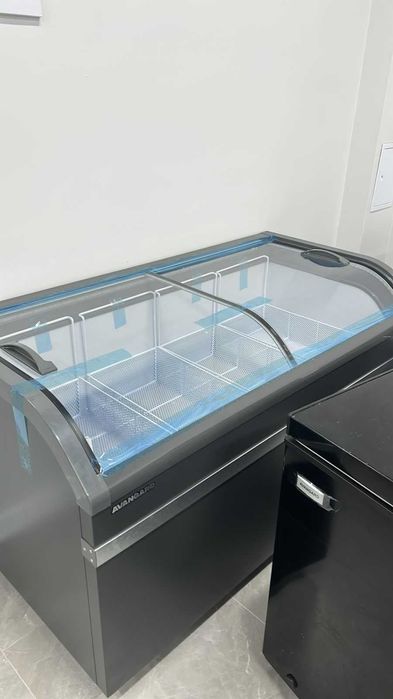 Акция Новый Витринный холодильник