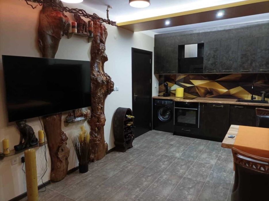 Продава се Двустаен апартамент в Шумен, Пазара - 72 кв.м за 921 €/кв.м - Снимка #3