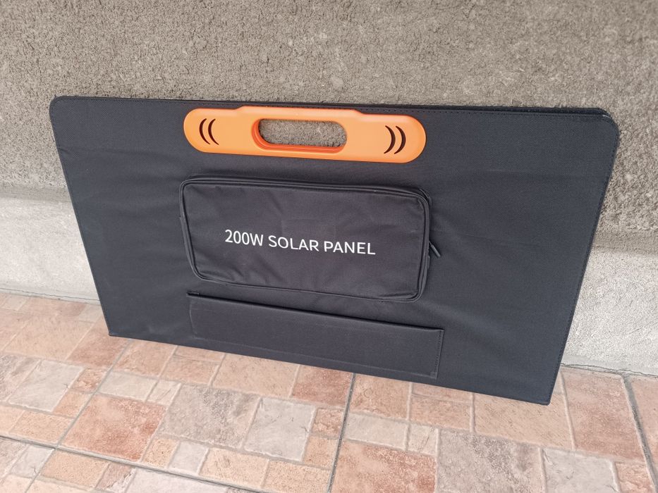 Солнечная панель для отдыха рыбалка и охота.