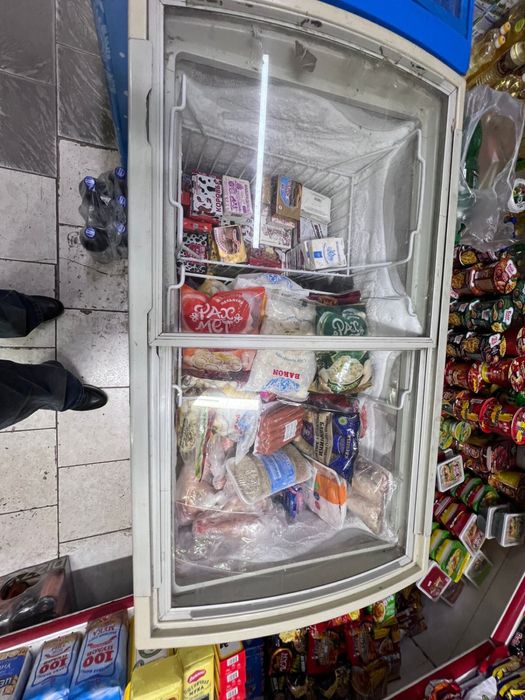 Морозильник жағдайы жақсы. Магазинде тұр.