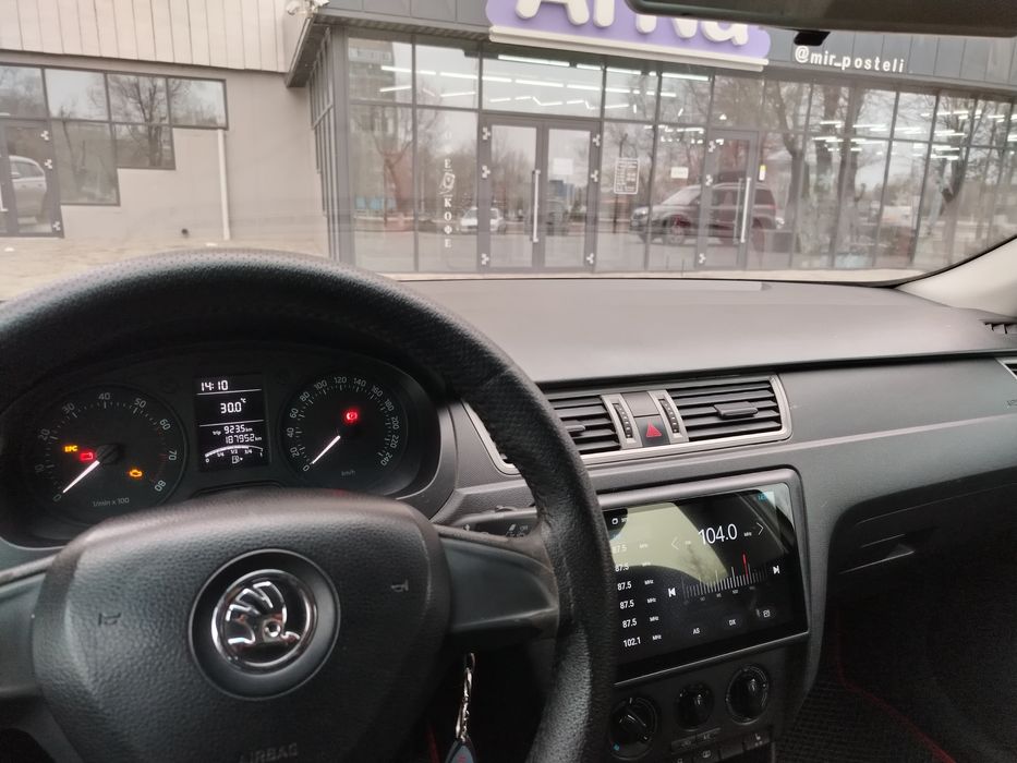 Шкода Рапид 2014г обмен  предлогайте варианты