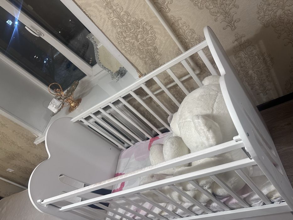 Продам детскую кроватку