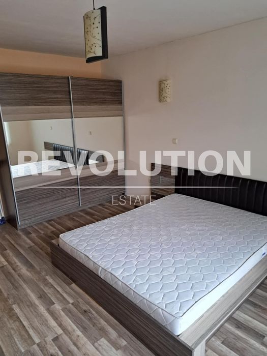 Дава се под наем Двустаен апартамент в Варна, Гръцка махала - 70 кв.м за 548.25 € - Снимка #1