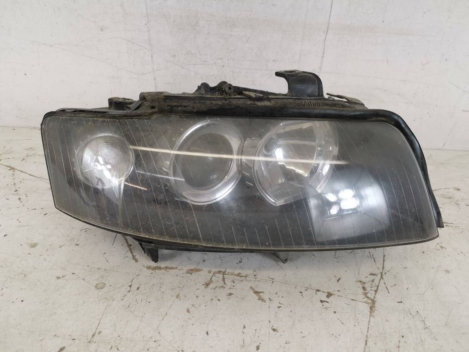 Десен фар с Bi Xenon / Desen far s Bi Xenon Audi A4 B6 [ - ] Оригинале