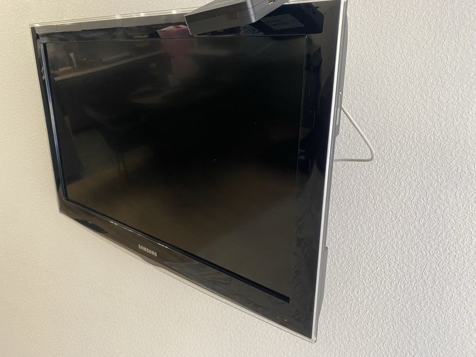 Продам телевизор 32