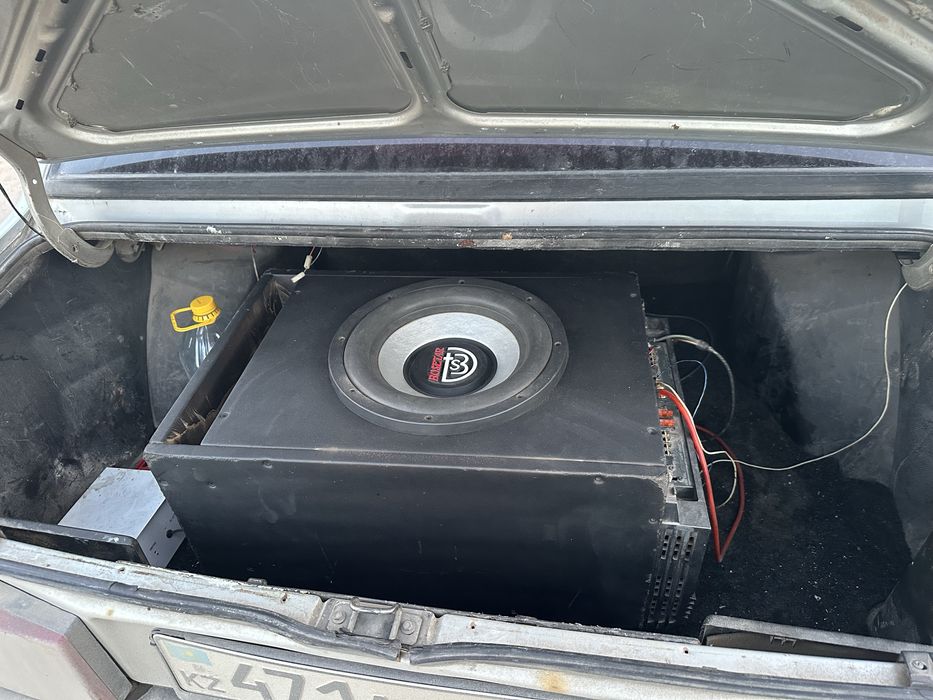 Продам сабвуфер.