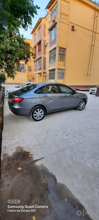 Продаётся Lada Vesta (комплектация Lux)