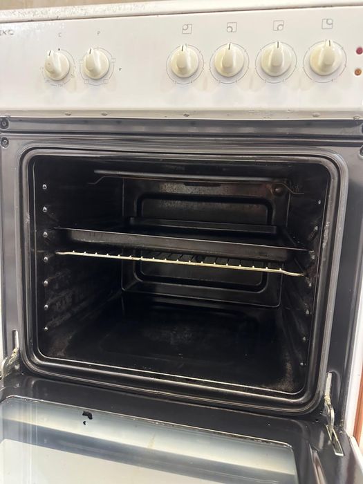 Продам электрическую плиту