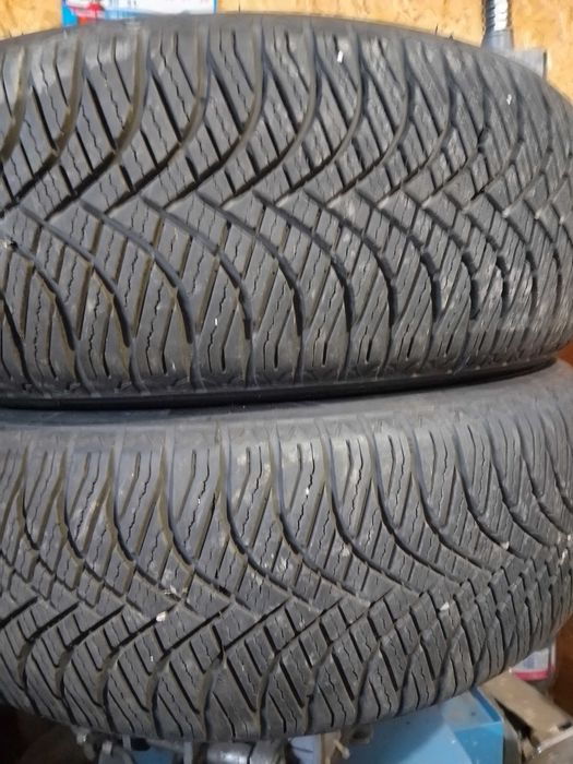 205 55 17 гуми 2 броя