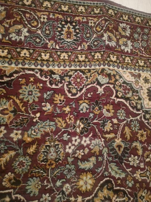 Продам ковер в хорошем состоянии