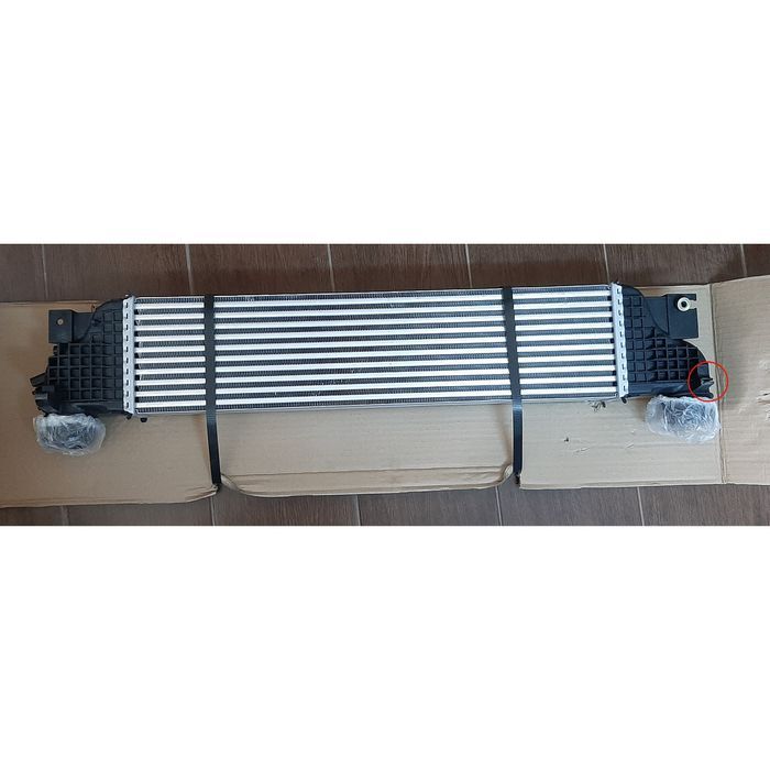 Intercooler Ford Edge, 01.2014-, motor 2.0 Ecoboost 183kw, 2.7 V6 Ecoboost 242kw, benzina, cutie automata, cu/fara AC, aluminiu - cbrazat/plastic, 656x157x64 mm, Clema Rupta