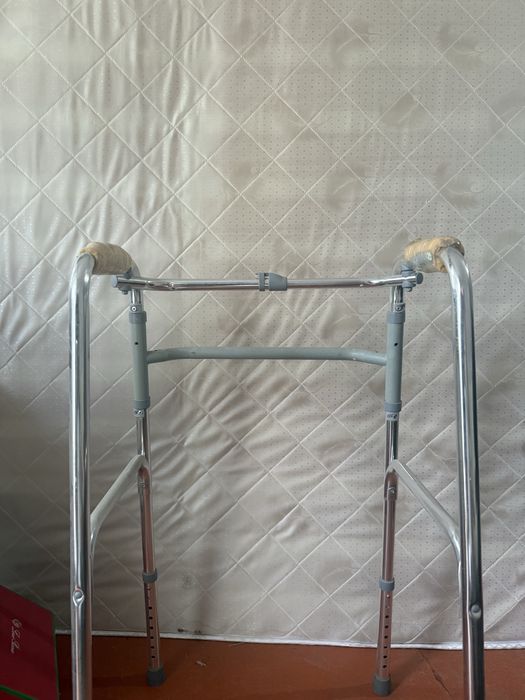 Ходунки доя взрослых