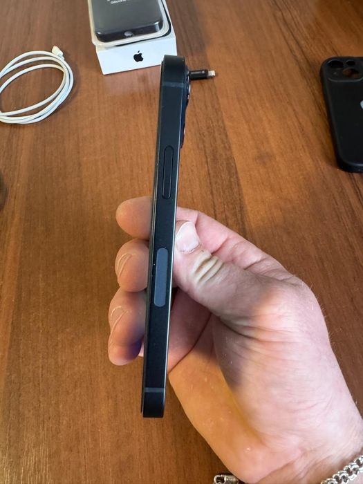 Продам б/у телефон iPhone 13 mini 128 Gb