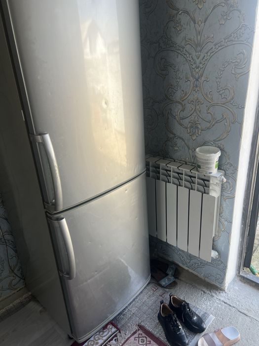 Дом продается в хорошем раионе.