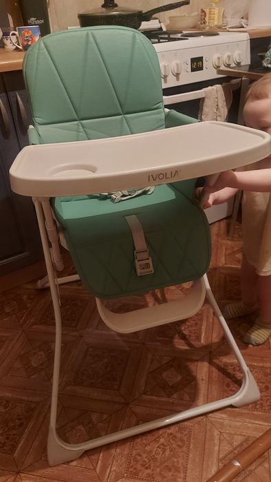 Продам стульчик для кормления