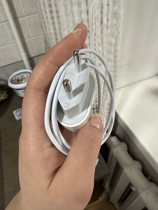 Зарядка оригинал на Айфон