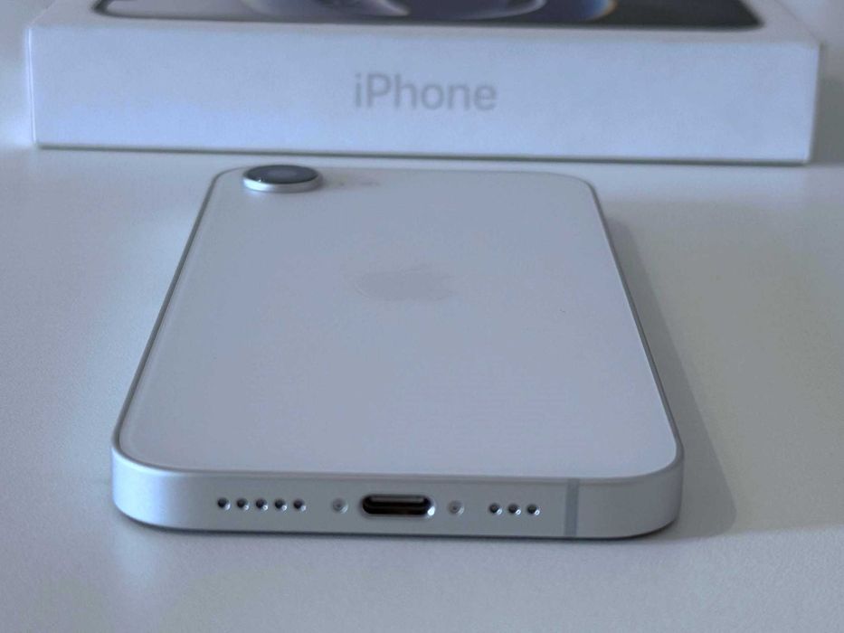 Бартер! НОВ! 12м.Гаранция! iPhone 16e White (Бял) 3 Цикъла.