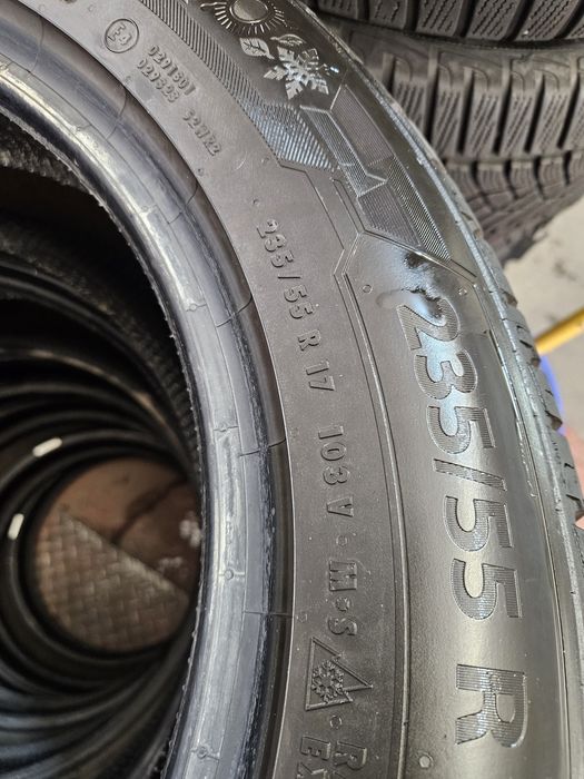 Гуми 235/55/17 Всесезонни