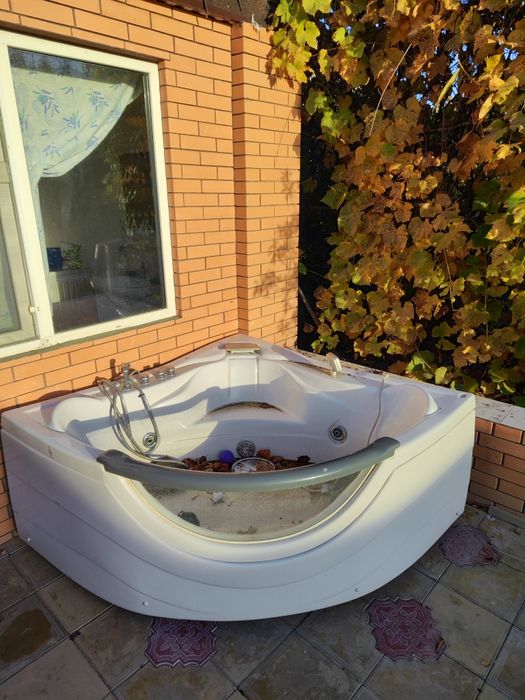 Ванна,Джакузи Продается