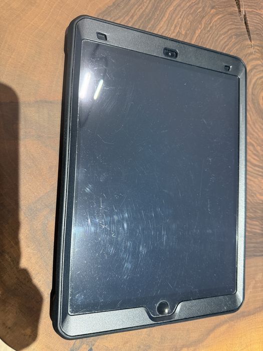 Apple iPad 10.2″ (8th gen)