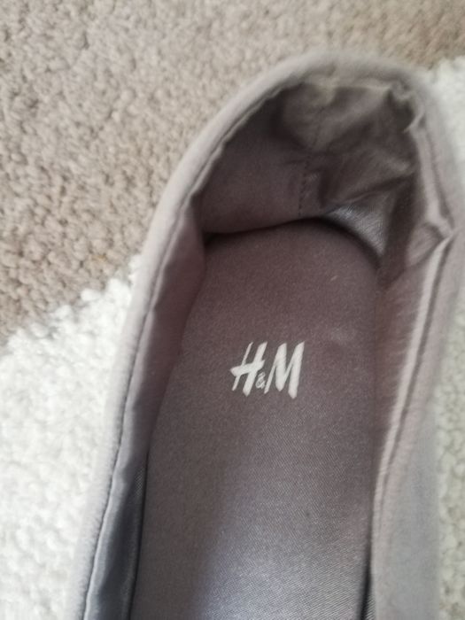 Нови дамски обувки  H&M