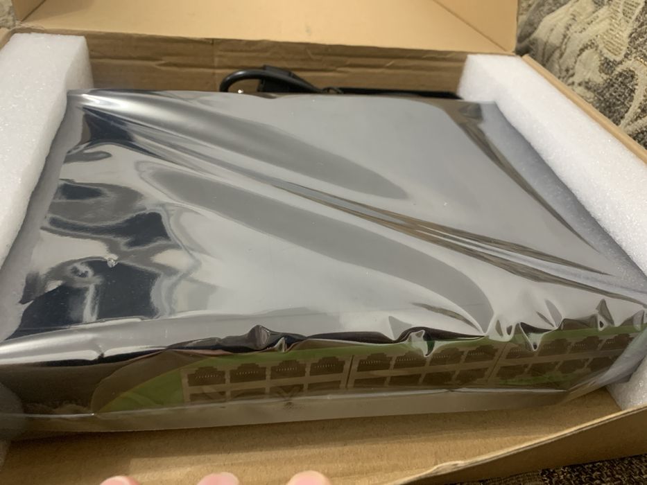 Коммутатор Переключатель POE