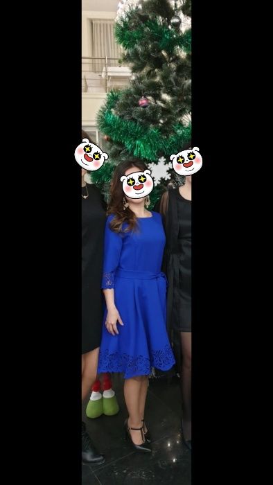 Платье красивое, цвет электра