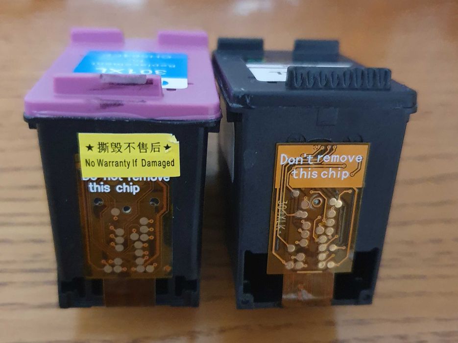 Vand - Set 2 cartuse HP301XL black si color (CH563EE, CH564EE)