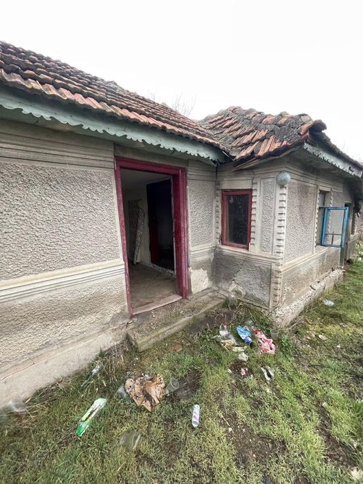 Vând casă bătrânească în vadu pasi