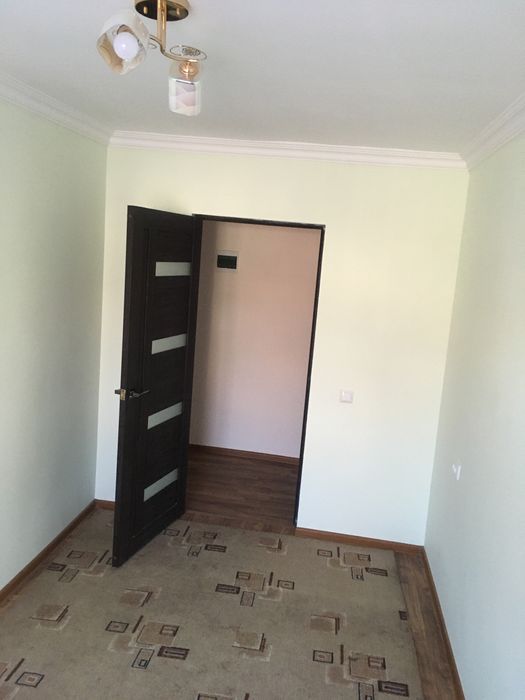 Продам 3 комнотное квартира