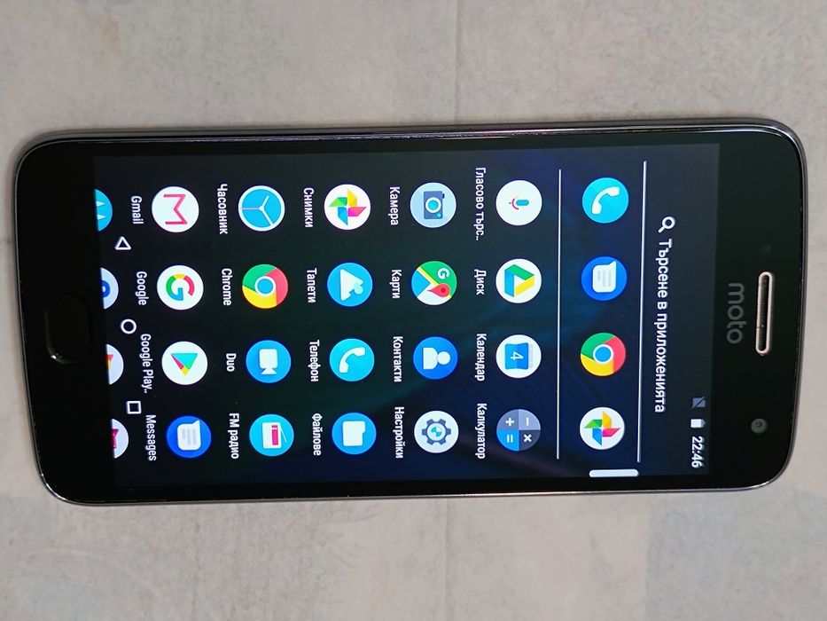 Motorola G5 Plus 3/32гб , 12 мп камера / 8 ядрен