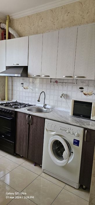 Новомосковская , одна комнатная. Напротив 15 кардиология