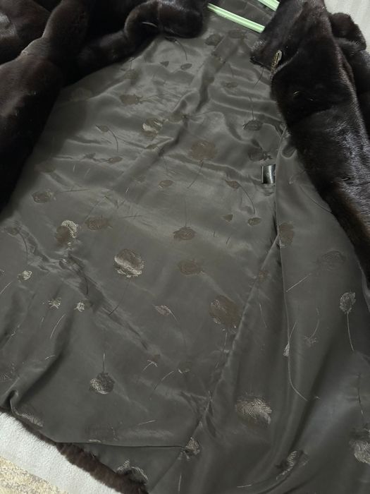 Продам норковую шубу