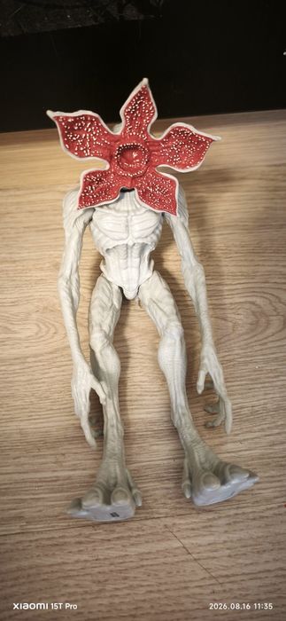 Figurin articulata Stranger things