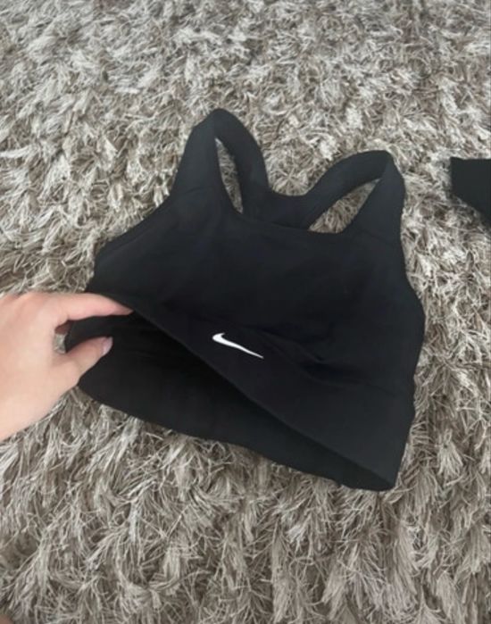 Bustieră Nike, mărinea XS