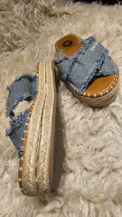 Оригинални чехли тип еспадрили GUESS