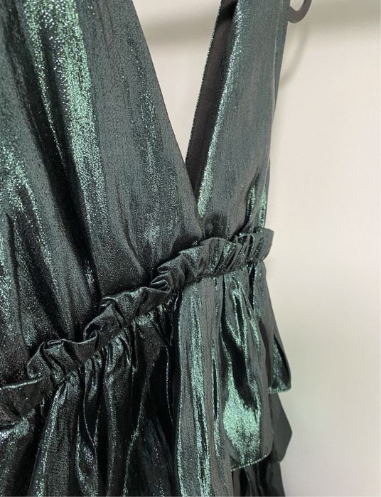 Лъскава рокля Zara